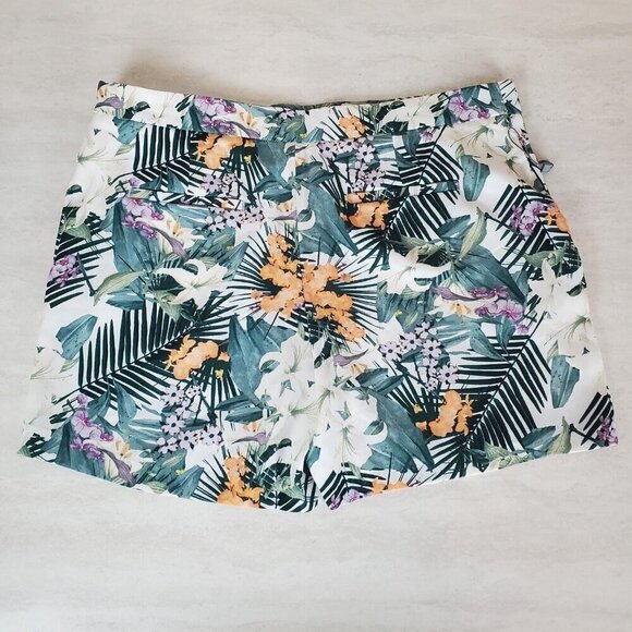 Carolina Belle Shorts Size 12 Floral Tropical Pleated Side Zip Flowy Lightweight - Picture 13 of 13